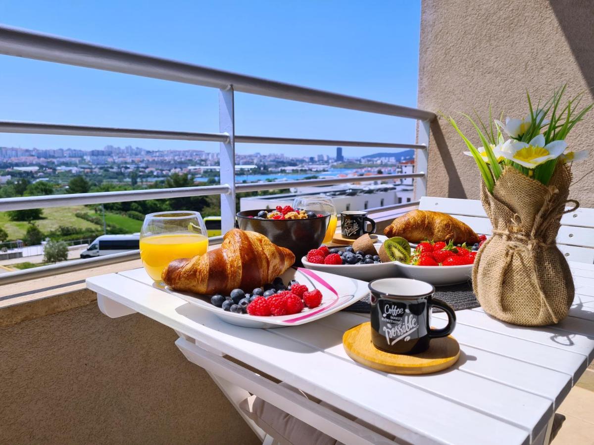 Luxury Apartment Salona Экстерьер фото