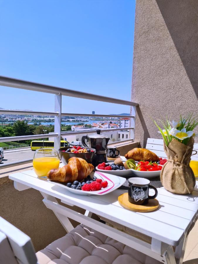 Luxury Apartment Salona Экстерьер фото